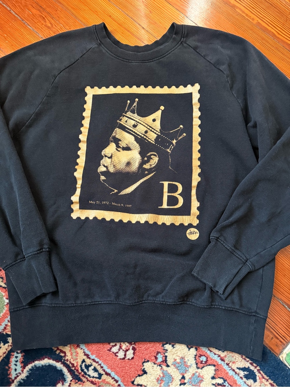 Black Crewneck Sweatshirt for with Notorious B.I.G. Gold Graphic - Men's Size L